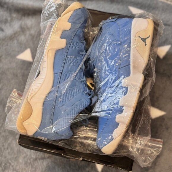 9.5/10 Size 9.5 - Nike Air Jordan 9 Low Retro "Pantone" Blue 832822-401 Rare - Picture 1 of 4